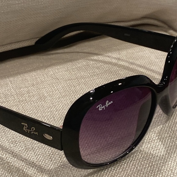 Ray-Ban sunglasses 😎 made in USA oversized black wipe case - Picture 5 of 15